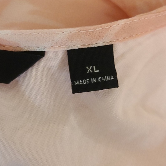 H by Halston Pink and White Flowing Top - Picture 6 of 8
